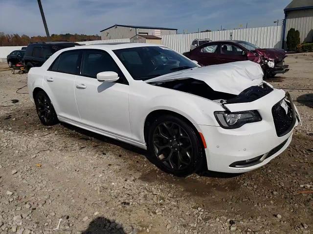 2016 Chrysler 300 VIN 2C3CCABG3GH269799 Copart auction photo, front end damage thumbnail 13