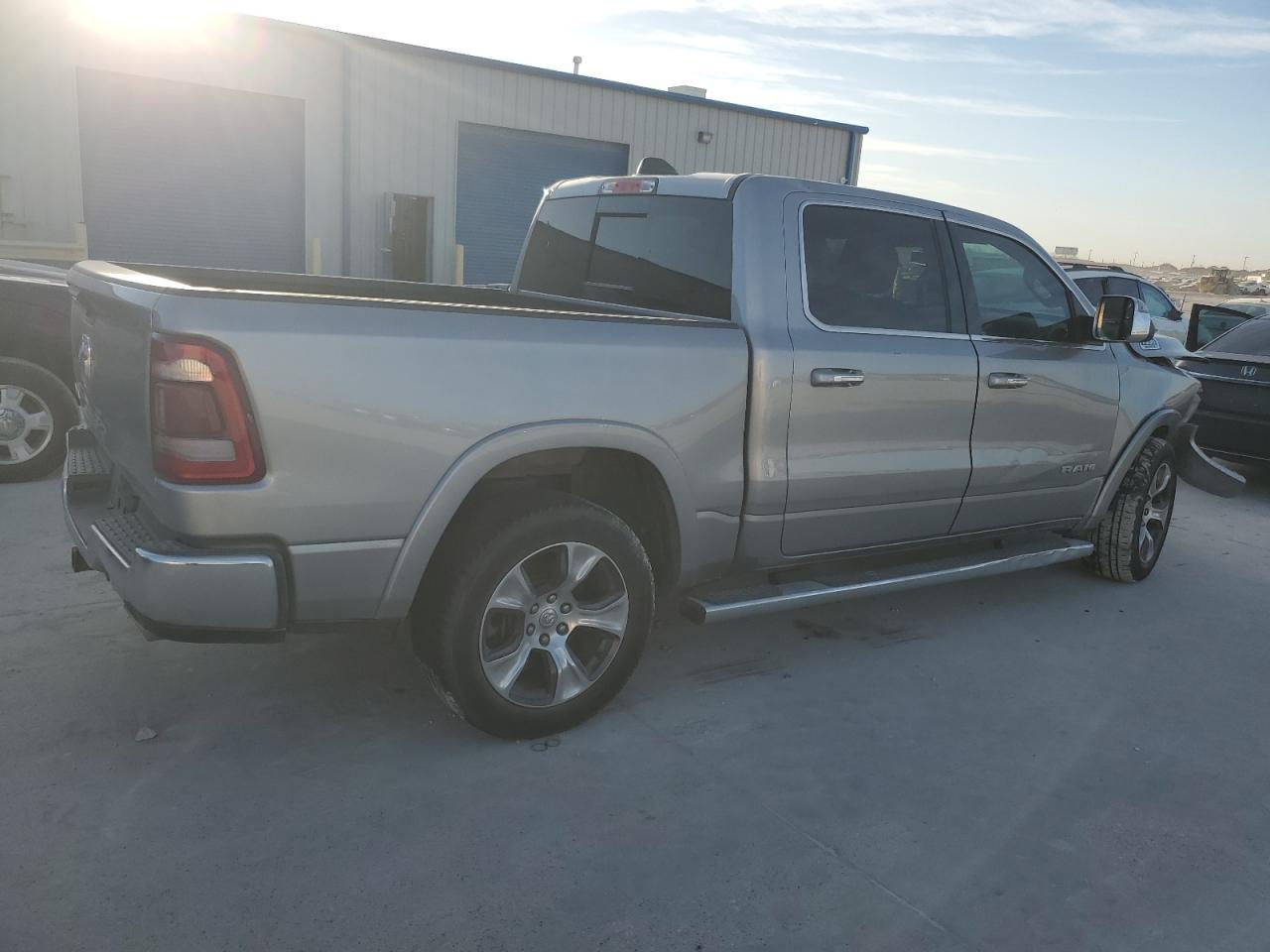 2019 RAM 1500 VIN 1C6RREJT0KN508887 Copart auction photo, front end damage thumbnail 3