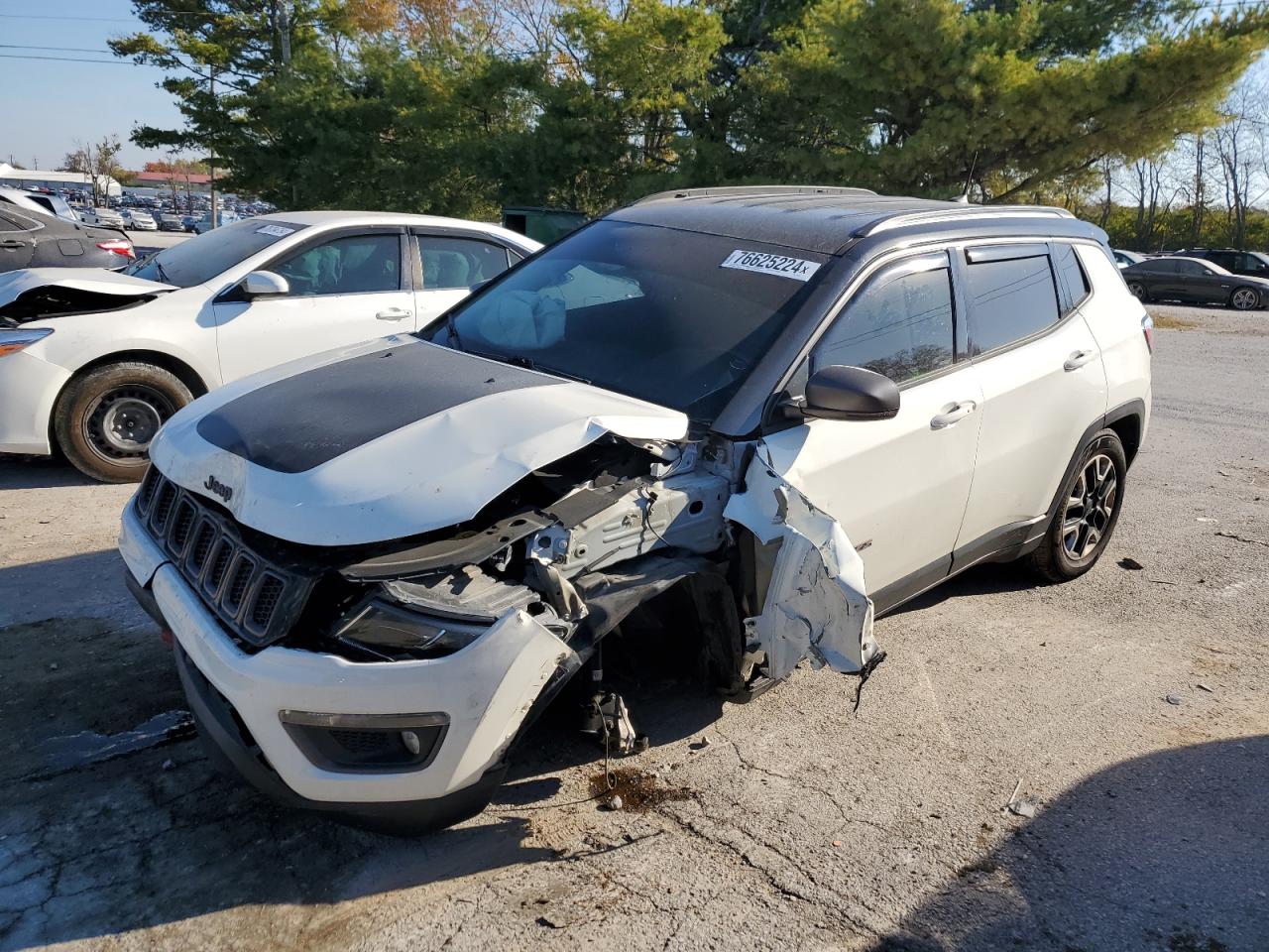 2018 Jeep Compass VIN 3C4NJDDB3JT129909
