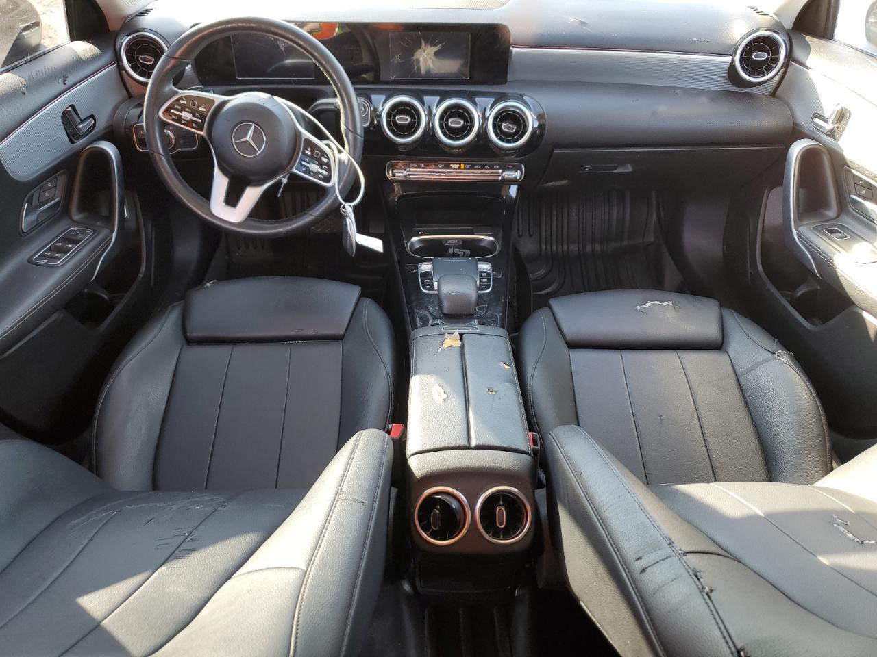 2019 Mercedes-Benz A-klasse VIN WDD3G4EB7KW025686 Copart auction photo, vandalism / minor dent/scratches damage thumbnail 8
