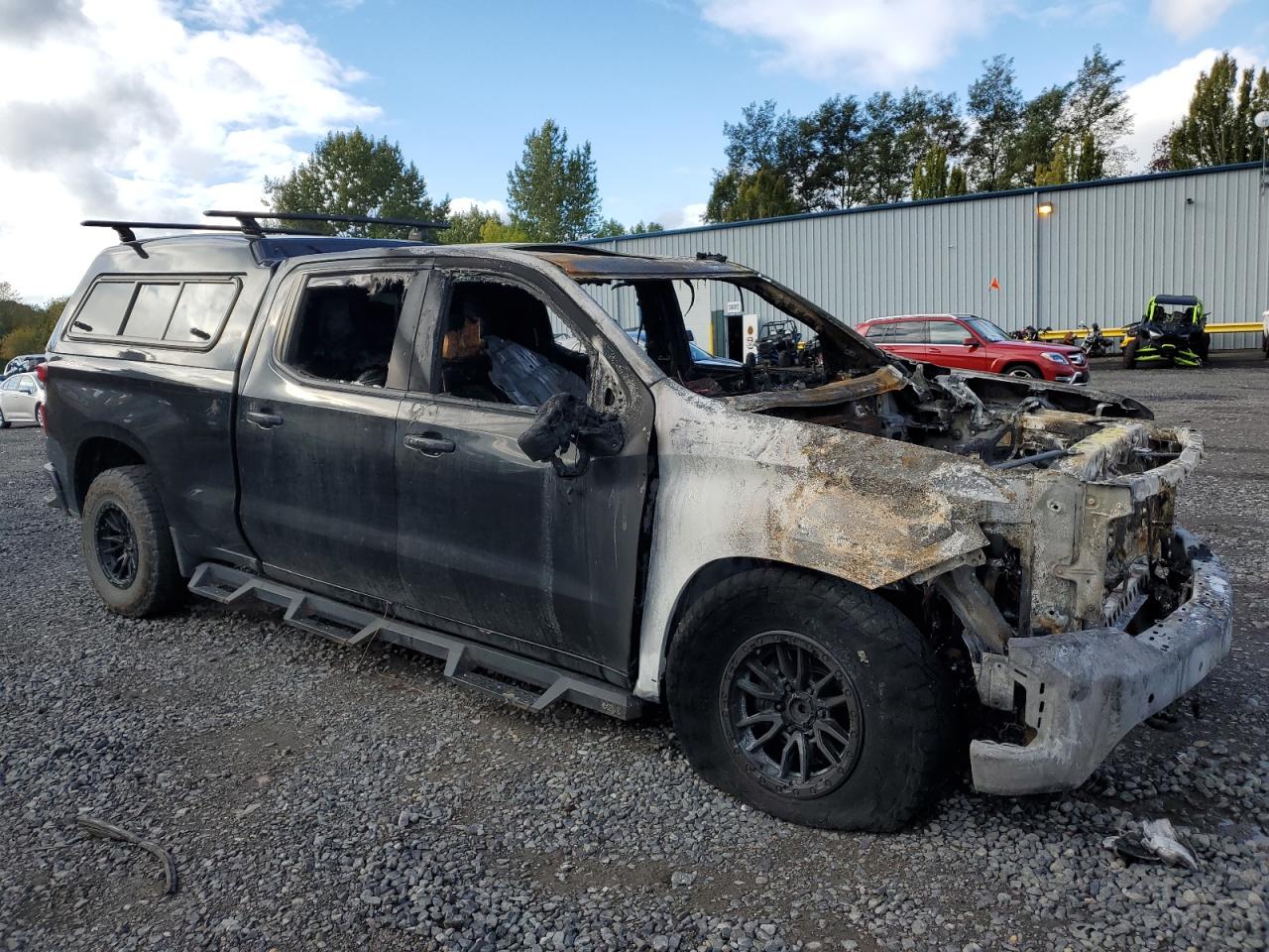2021 Chevrolet Silverado VIN 3GCPYFEDXMG279982 Copart auction photo, burn damage thumbnail 4