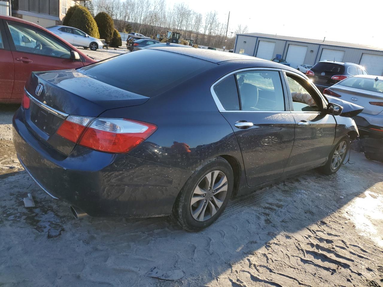 2015 Honda Accord VIN 1HGCR2F31FA023534 Copart auction photo, front end damage thumbnail 3