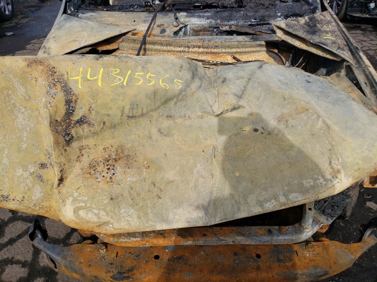 2003 GMC Envoy VIN 1GKDT13S332272907 Copart auction photo, burn damage thumbnail 13