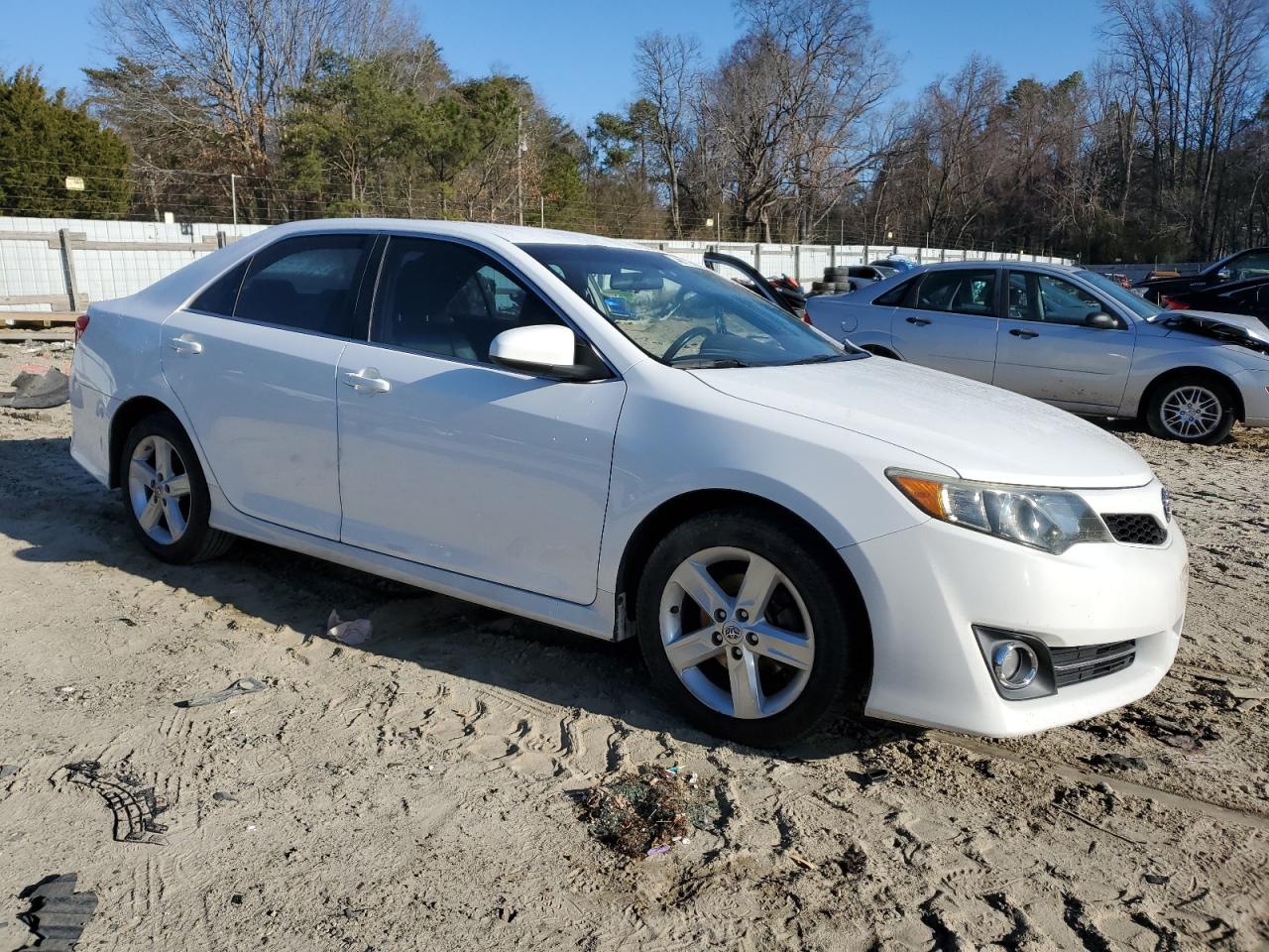 2014 Toyota Camry VIN 4T1BF1FK5EU310212 Copart auction photo, front end / side damage thumbnail 4
