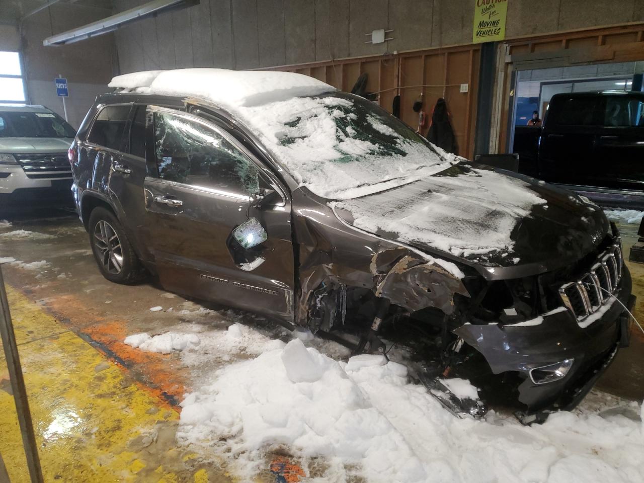 2019 Jeep Grand Cherokee VIN 1C4RJFBG1KC734827 Copart auction photo, all over damage thumbnail 4