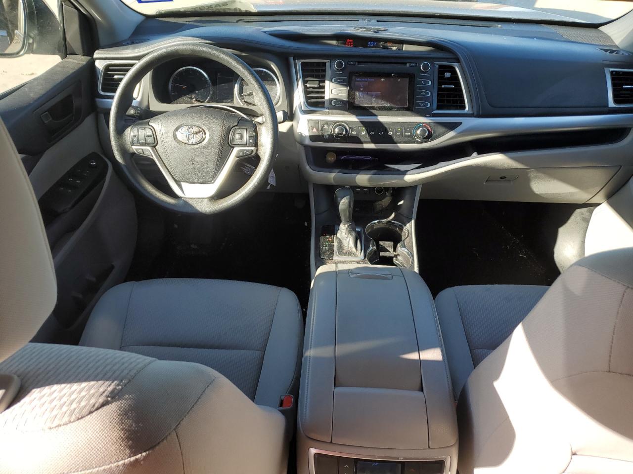 2019 Toyota Highlander VIN 5TDZARFH4KS043326 Copart auction photo, all over damage thumbnail 8