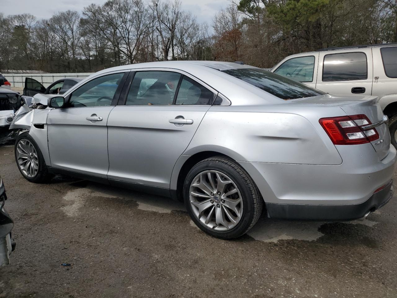 2014 Ford Taurus VIN 1FAHP2F8XEG175948 Copart auction photo, front end damage thumbnail 2