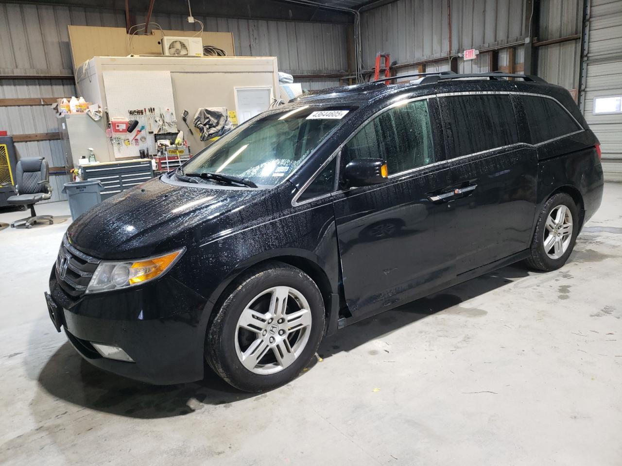 2012 Honda Odyssey VIN 5FNRL5H91CB137758