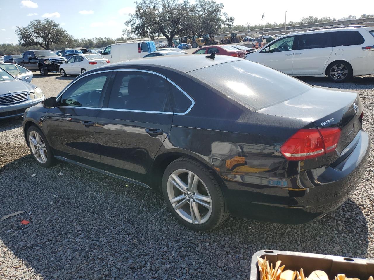 2014 Volkswagen Passat VIN 1VWBS7A31EC051563 Copart auction photo, normal wear damage thumbnail 2