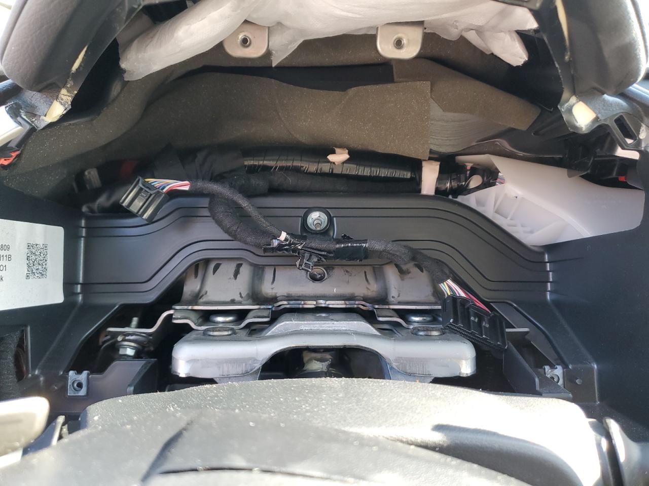 2020 Lexus RX VIN 2T2HZMDA0LC227679 Copart auction photo, minor dent/scratches / missing/altered vin damage thumbnail 9