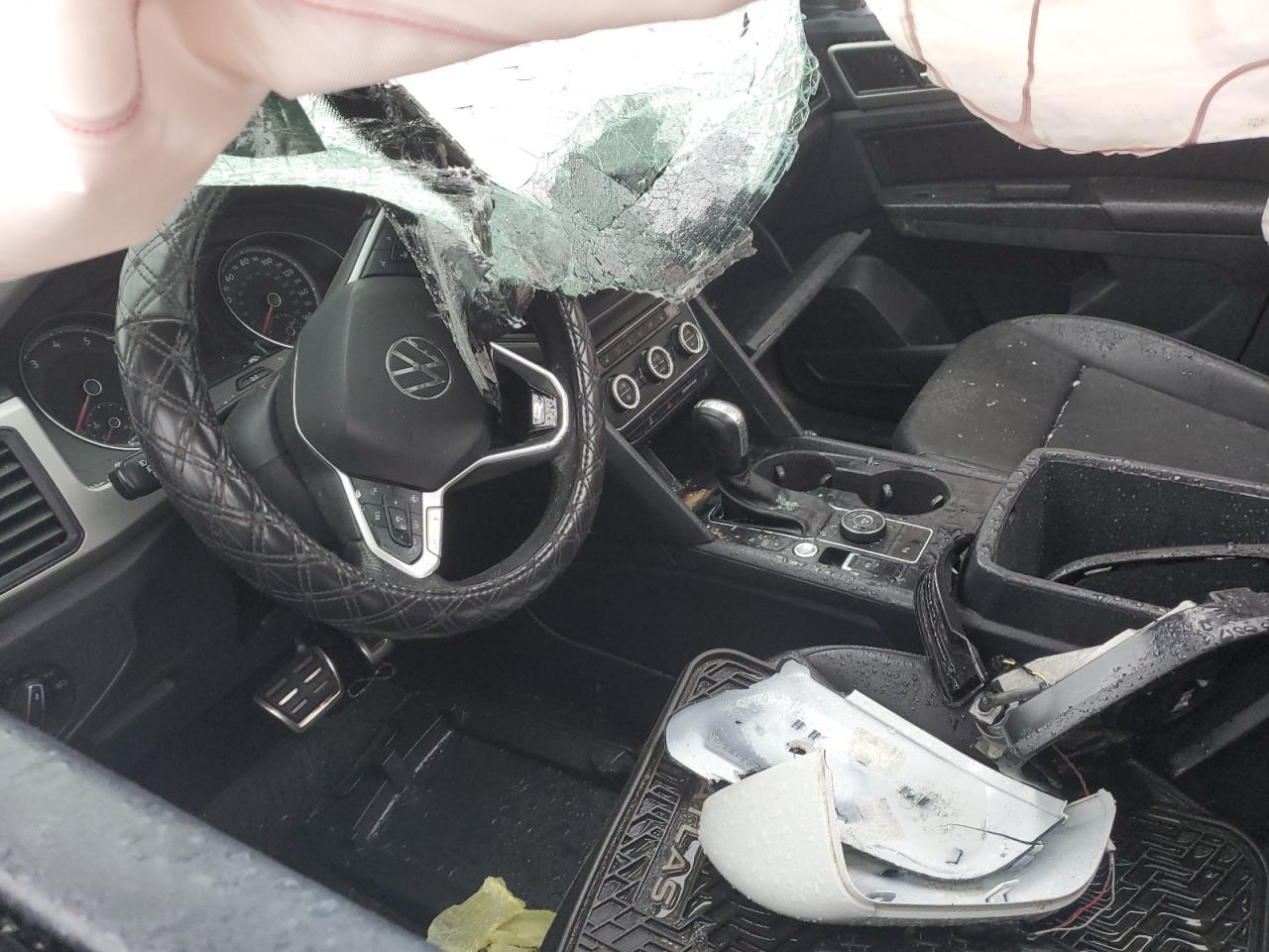2020 Volkswagen Atlas VIN 1V26E2CA6LC223902 Copart auction photo, all over damage thumbnail 7