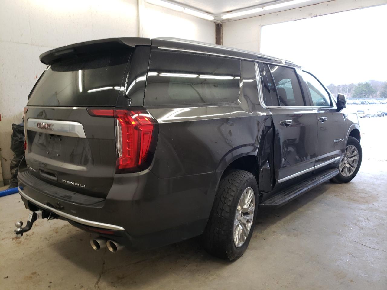 2021 GMC Yukon VIN 1GKS1JKL5MR212742 Copart auction photo, rollover damage thumbnail 3