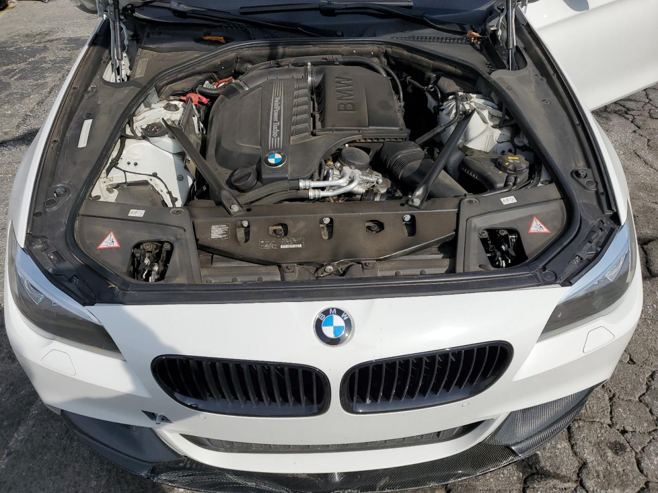 2014 BMW 5er VIN WBA5B1C53ED481033 Copart auction photo, rear end / front end damage thumbnail 12