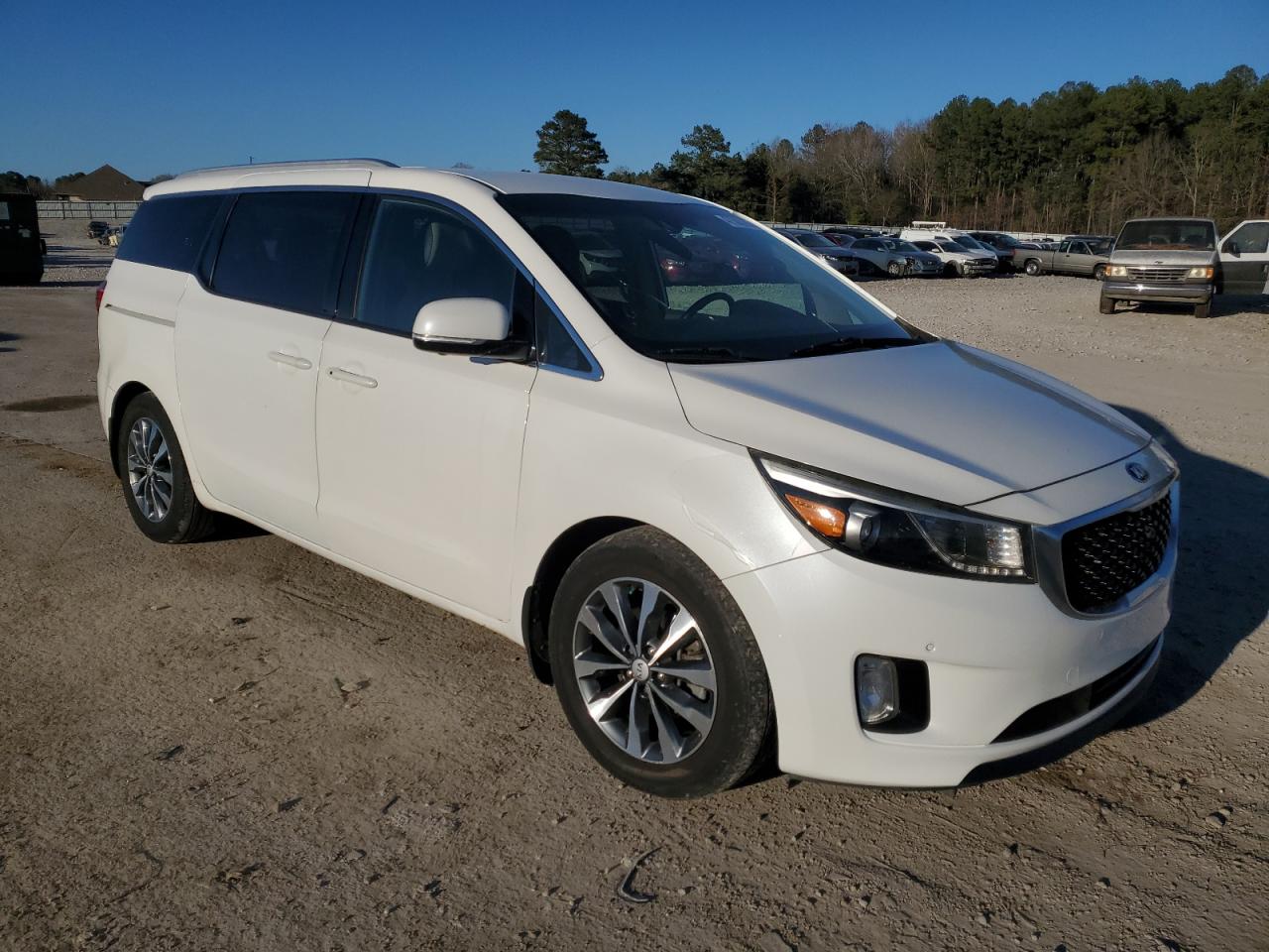 2016 KIA Sedona VIN KNDMC5C17G6108763 Copart auction photo, minor dent/scratches damage thumbnail 4