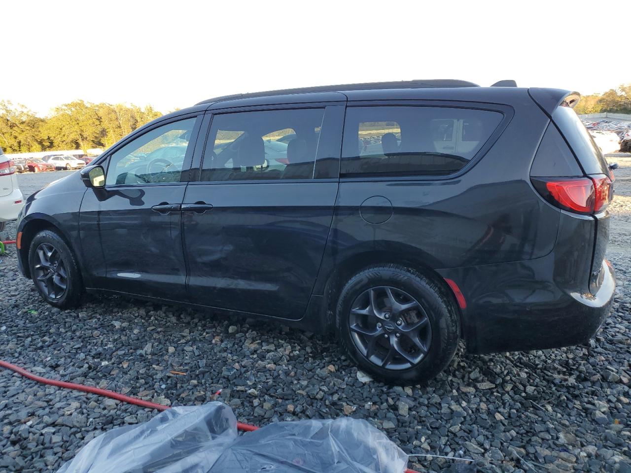 2019 Chrysler Pacifica VIN 2C4RC1GG3KR617683 Copart auction photo, undercarriage damage thumbnail 2