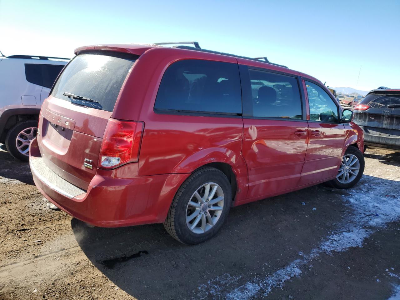 2014 Dodge Caravan VIN 2C4RDGCG2ER390724 Copart auction photo, front end damage thumbnail 3