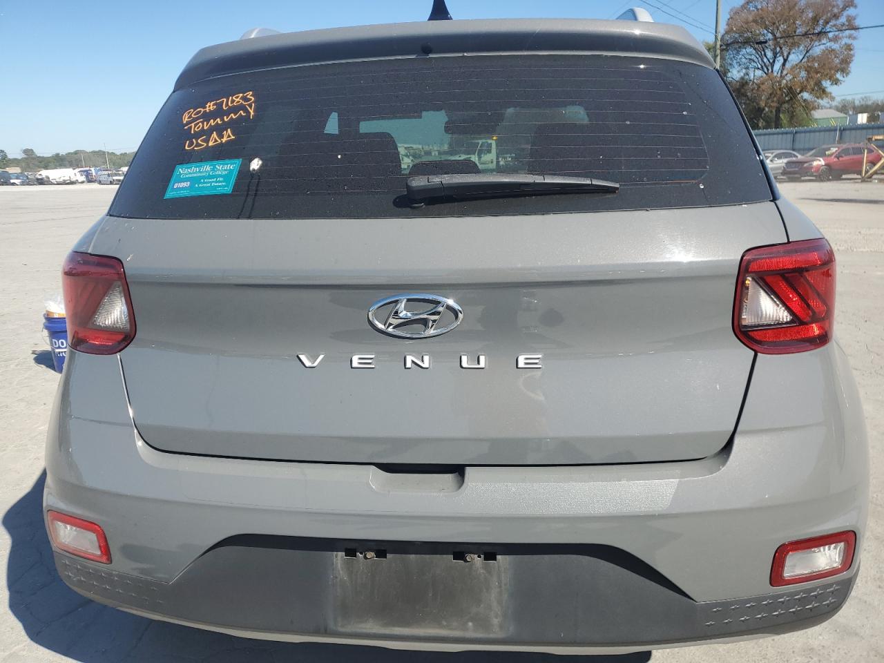 2021 Hyundai Venue VIN KMHRC8A35MU098569 Copart auction photo, front end / minor dent/scratches damage thumbnail 6