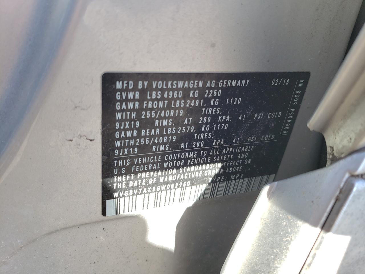 2016 Volkswagen Tiguan VIN WVGBV7AX9GW082750 Copart auction photo, front end damage thumbnail 15