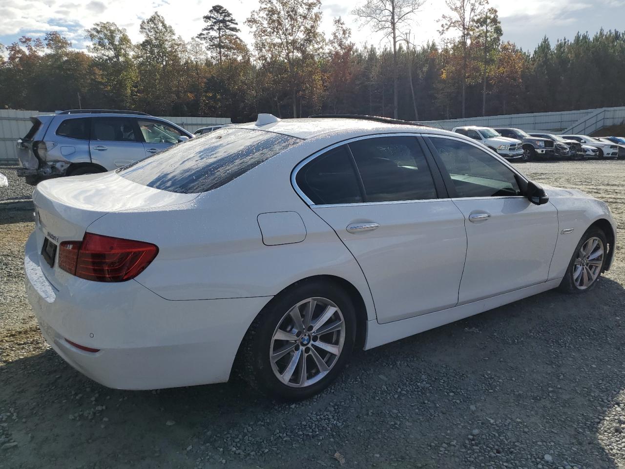 2015 BMW 5er VIN WBA5A7C50FD621112 Copart auction photo, all over damage thumbnail 3