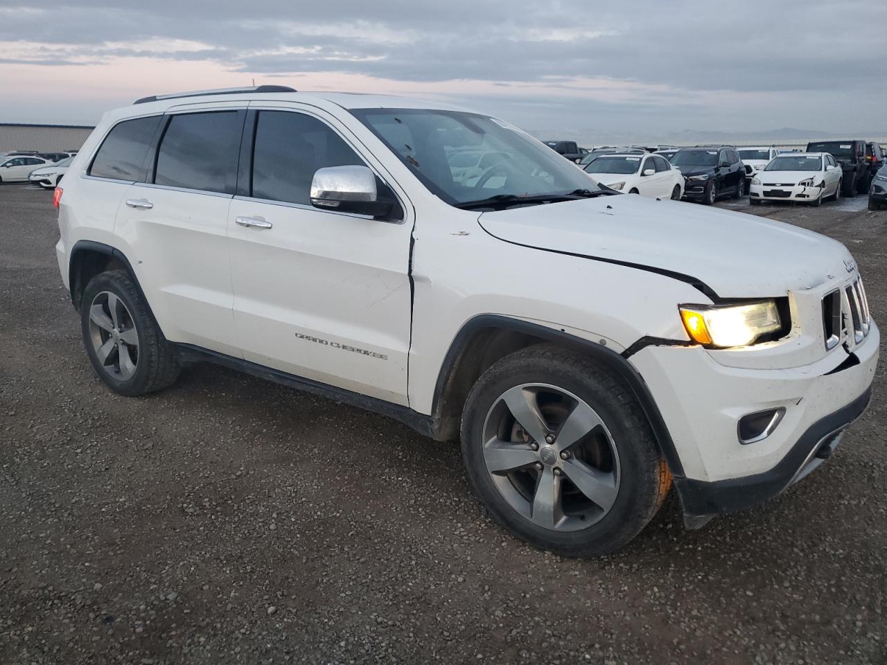 2015 Jeep Grand Cherokee VIN 1C4RJFBG3FC726962 Copart auction photo, front end damage thumbnail 4