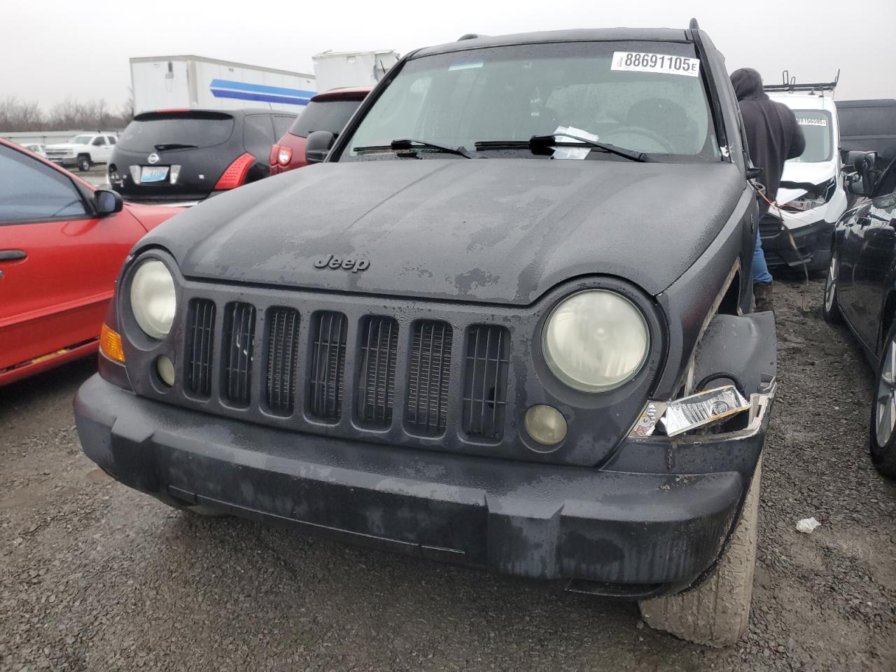 2005 Jeep Liberty (North America) VIN 1J4GL58K85W545807 Copart auction photo, all over damage thumbnail 5