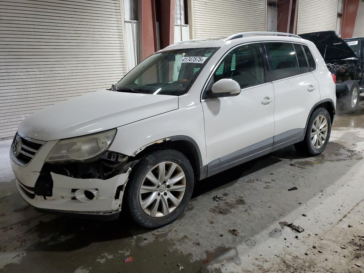 2009 Volkswagen Tiguan VIN WVGBV95N99W000376