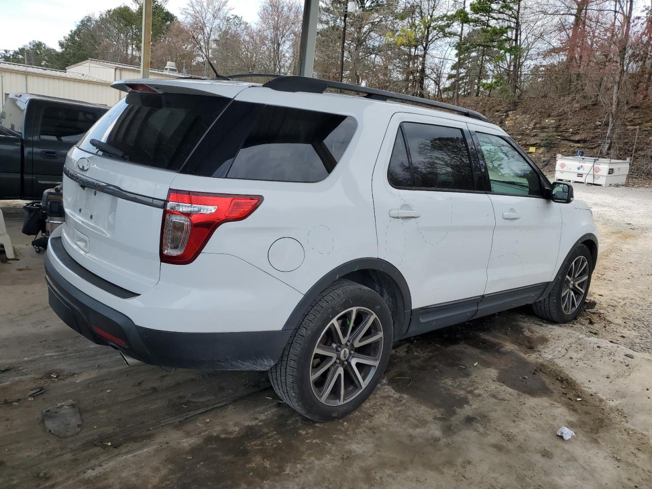 2015 Ford Explorer VIN 1FM5K7D83FGA19856 Copart auction photo, top/roof damage thumbnail 3