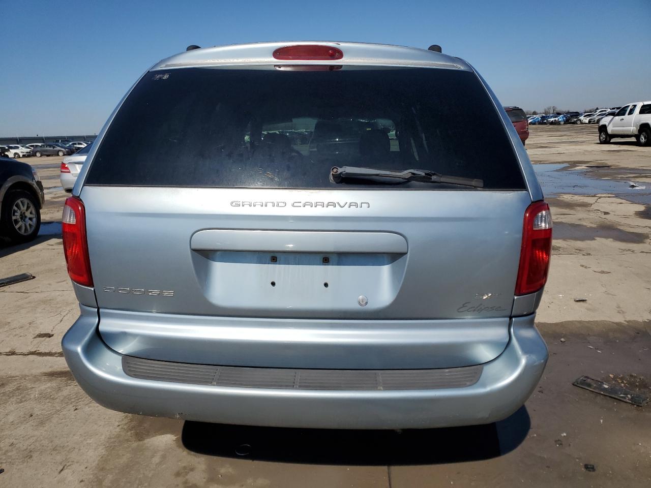 2004 Dodge Caravan VIN 2D4GP44L94R613044 Copart auction photo, front end / side damage thumbnail 6