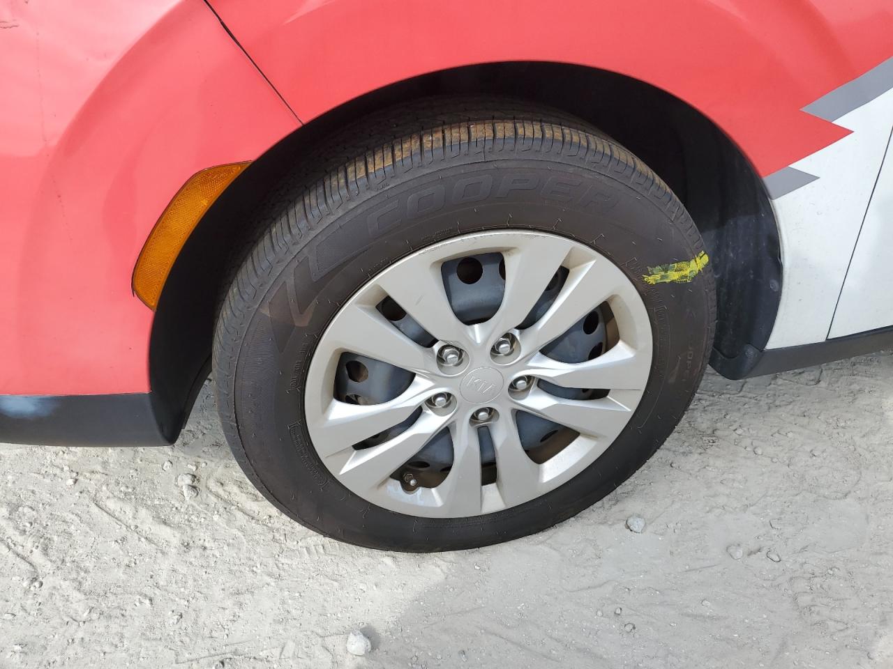 2020 KIA Soul VIN KNDJ23AU5L7123936 Copart auction photo, water/flood damage thumbnail 13