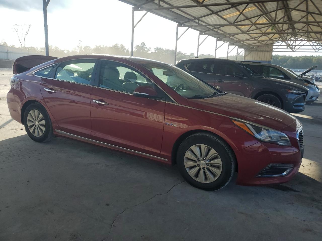 2016 Hyundai Sonata VIN KMHE24L18GA028270 Copart auction photo, rear end / minor dent/scratches damage thumbnail 4