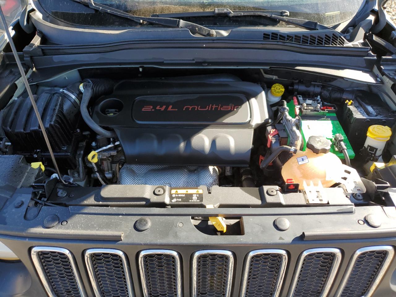 2018 Jeep Renegade VIN ZACCJBBB0JPJ32124 Copart auction photo, water/flood damage thumbnail 12