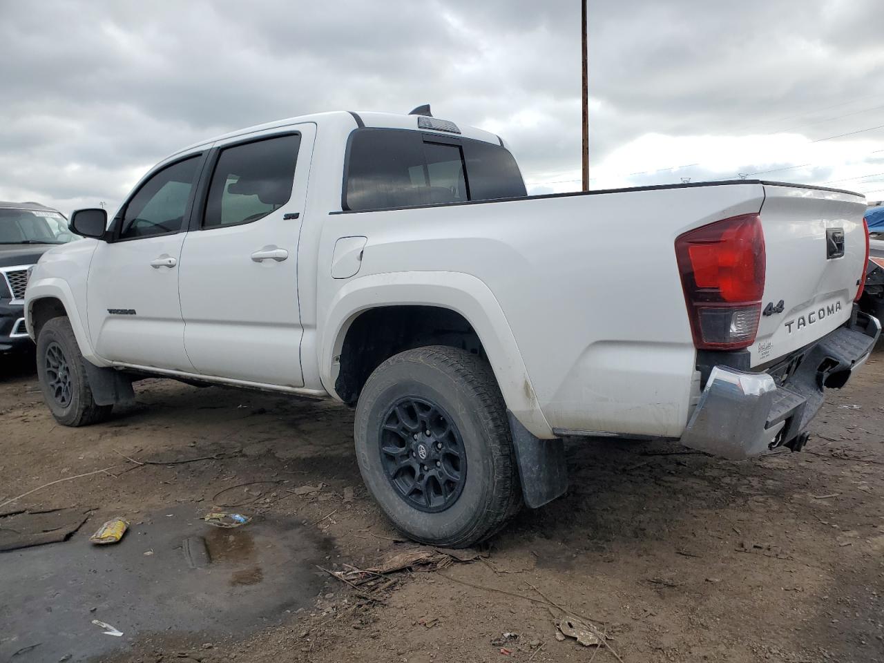 2022 Toyota Tacoma VIN 3TMCZ5AN2NM491038 Copart auction photo, rear end damage thumbnail 2