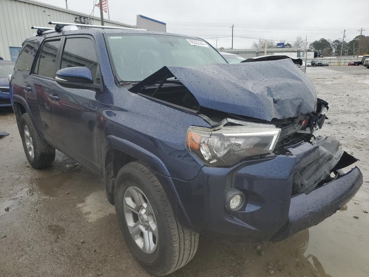 2018 Toyota 4Runner VIN JTEZU5JR6J5190571 Copart auction photo, front end damage thumbnail 4