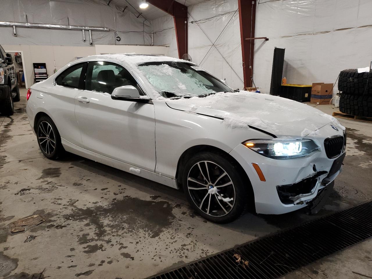 2021 BMW 2er VIN WBA2J3C07M7H38474 Copart auction photo, undercarriage / front end damage thumbnail 4