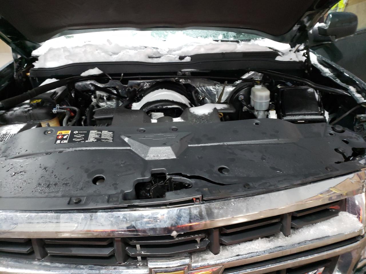 2015 Chevrolet Silverado VIN 3GCUKREC1FG336070 Copart auction photo, front end / minor dent/scratches damage thumbnail 13