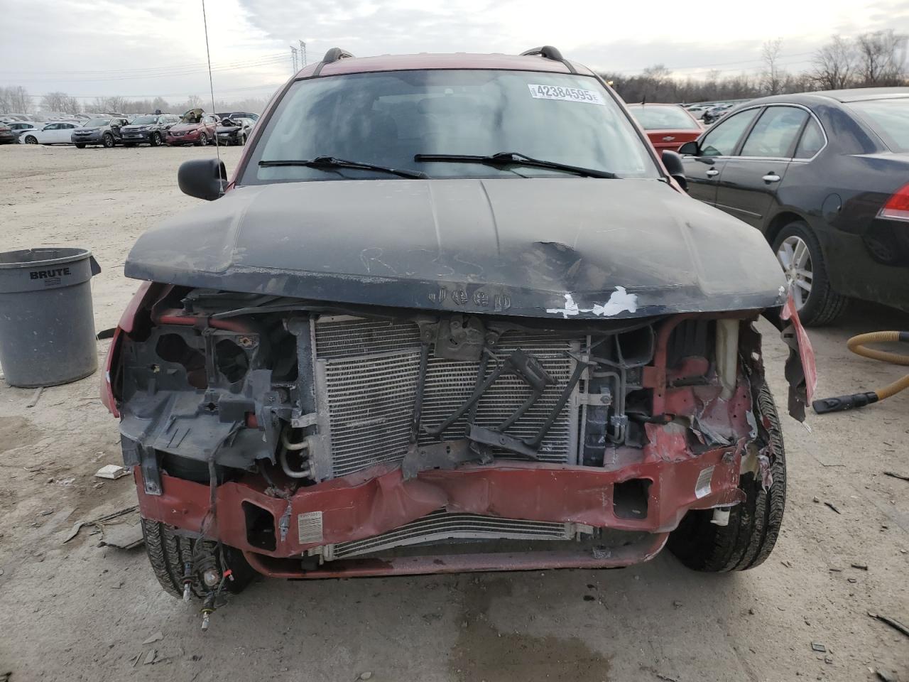 2004 Jeep Grand Cherokee VIN 1J4GW48S04C256423 Copart auction photo, front end / minor dent/scratches damage thumbnail 5