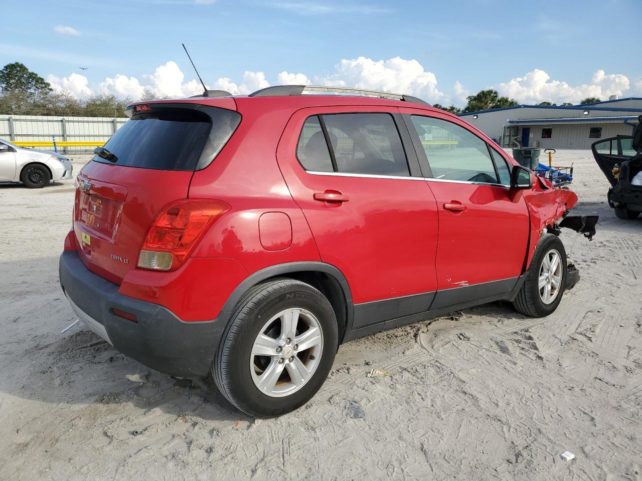 2015 Chevrolet Trax VIN KL7CJLSBXFB096983 Copart auction photo, front end / minor dent/scratches damage thumbnail 3