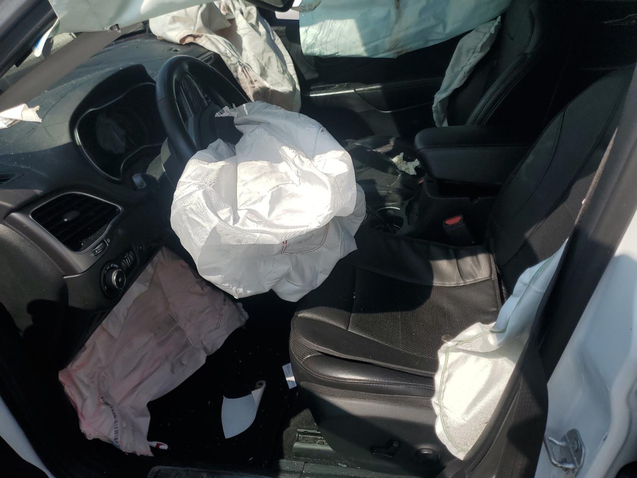 2019 Jeep Grand Cherokee VIN 1C4PJMDX1KD211875 Copart auction photo, rollover / front end damage thumbnail 7