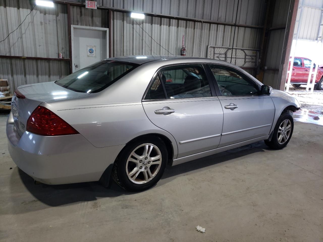 2007 Honda Accord VIN JHMCM56387C015997 Copart auction photo, front end / side damage thumbnail 3