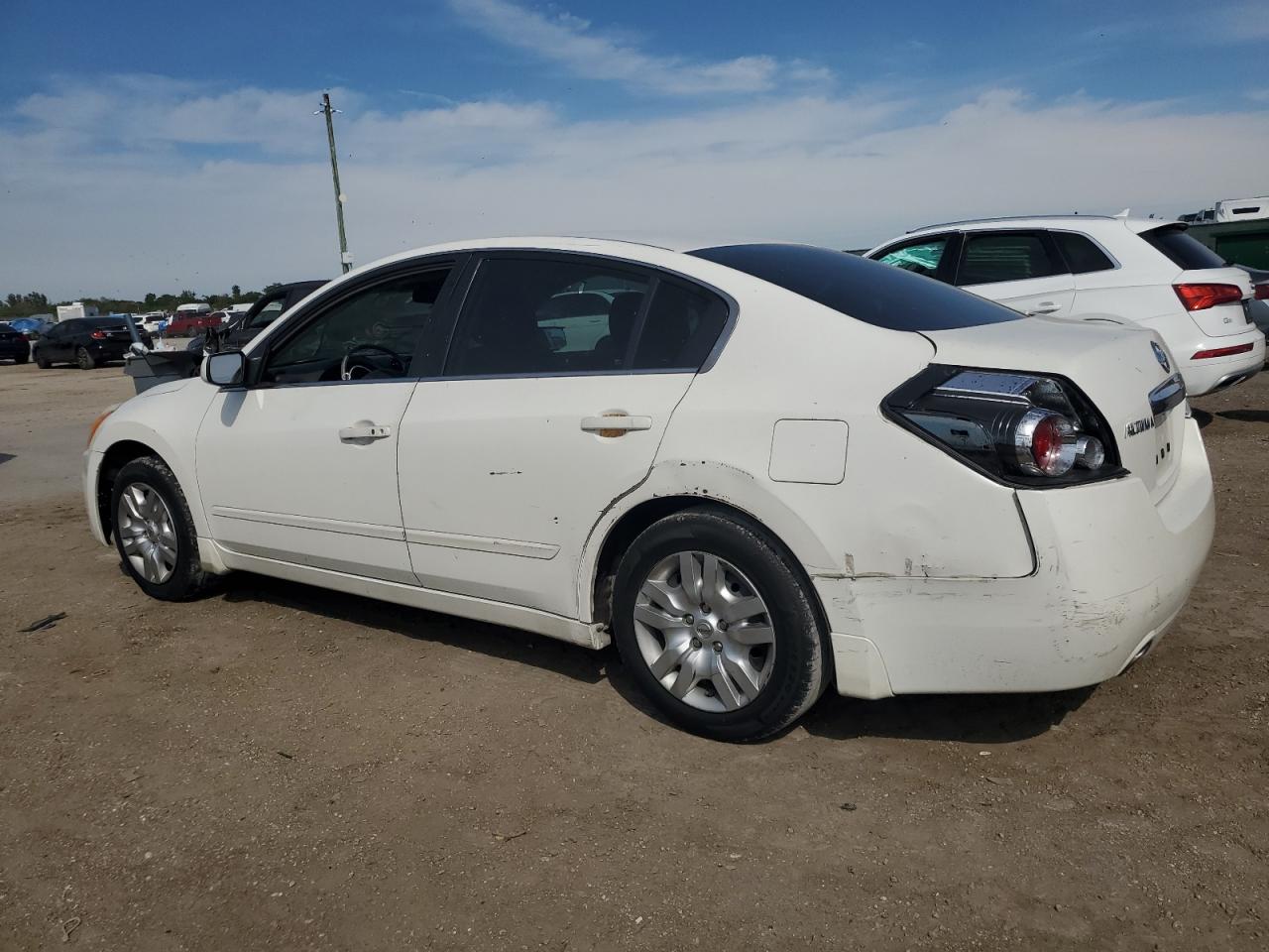 2011 Nissan Altima VIN 1N4AL2AP0BC132007 Copart auction photo, rear end damage thumbnail 2