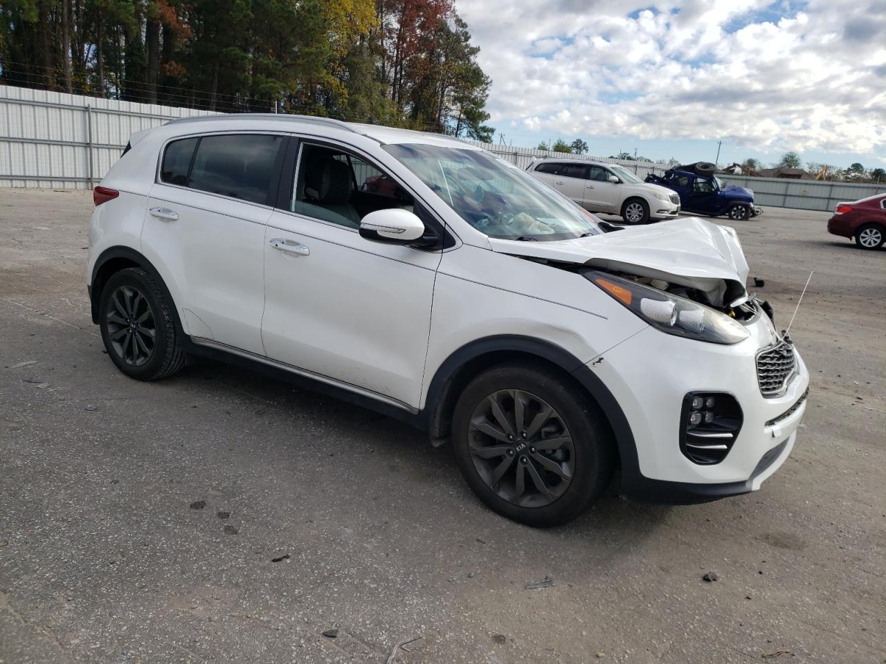 2018 KIA Sportage VIN KNDPN3AC1J7468418 Copart auction photo, front end damage thumbnail 4