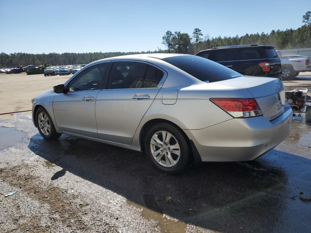 2009 Honda Accord VIN 1HGCP26479A070733 Copart auction photo, side / rear end damage thumbnail 2