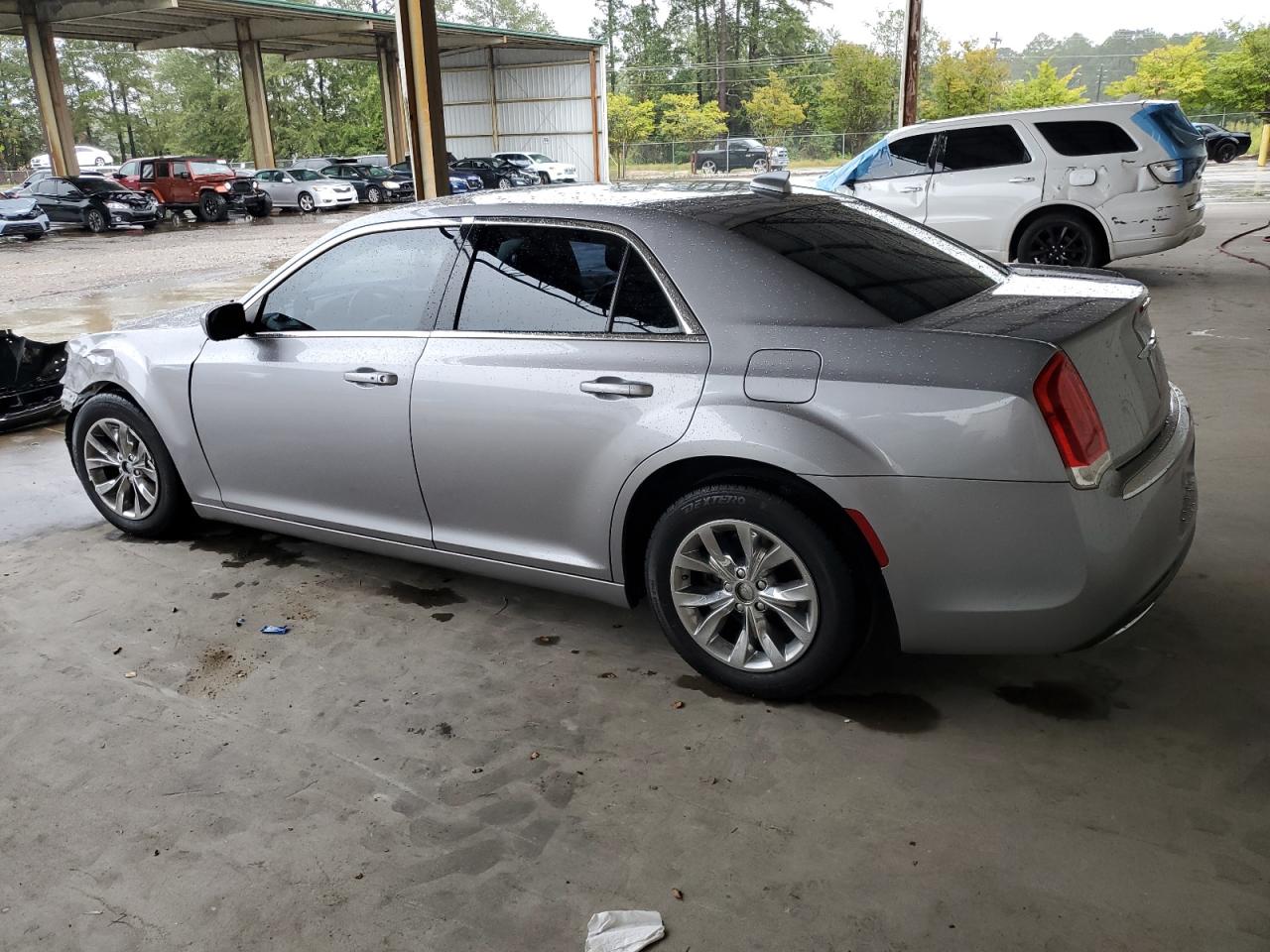 2015 Chrysler 300 VIN 2C3CCAAG3FH796726 Copart auction photo, front end damage thumbnail 2