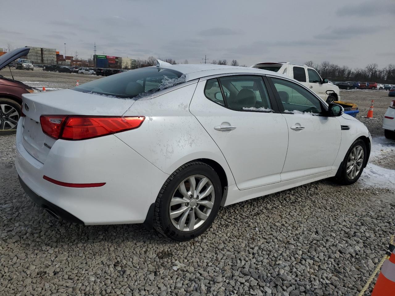 2015 KIA Optima VIN 5XXGN4A76FG347178 Copart auction photo, front end damage thumbnail 3