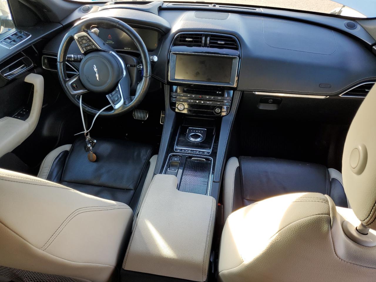 2018 Jaguar F-Pace VIN SADCM2FV8JA288365 Copart auction photo, front end / minor dent/scratches damage thumbnail 8