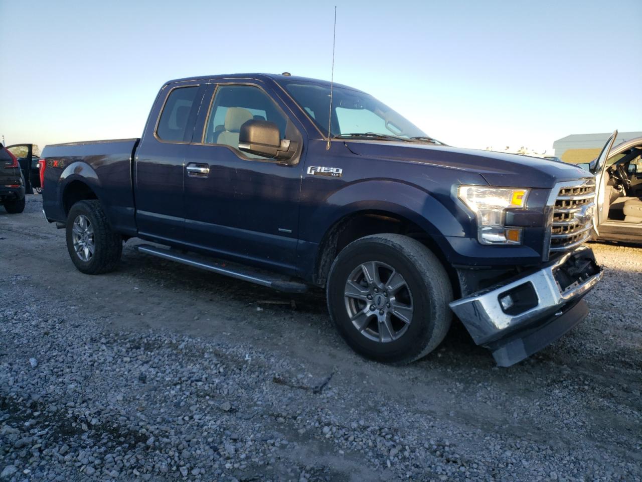 2017 Ford F-150 VIN 1FTFX1EG2HKE55403 Copart auction photo, front end / rear end damage thumbnail 4