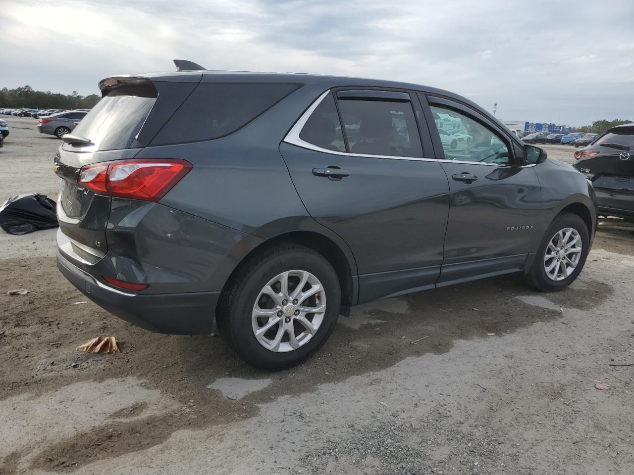 2018 Chevrolet Equinox VIN 3GNAXJEV3JS552622 Copart auction photo, front end damage thumbnail 3