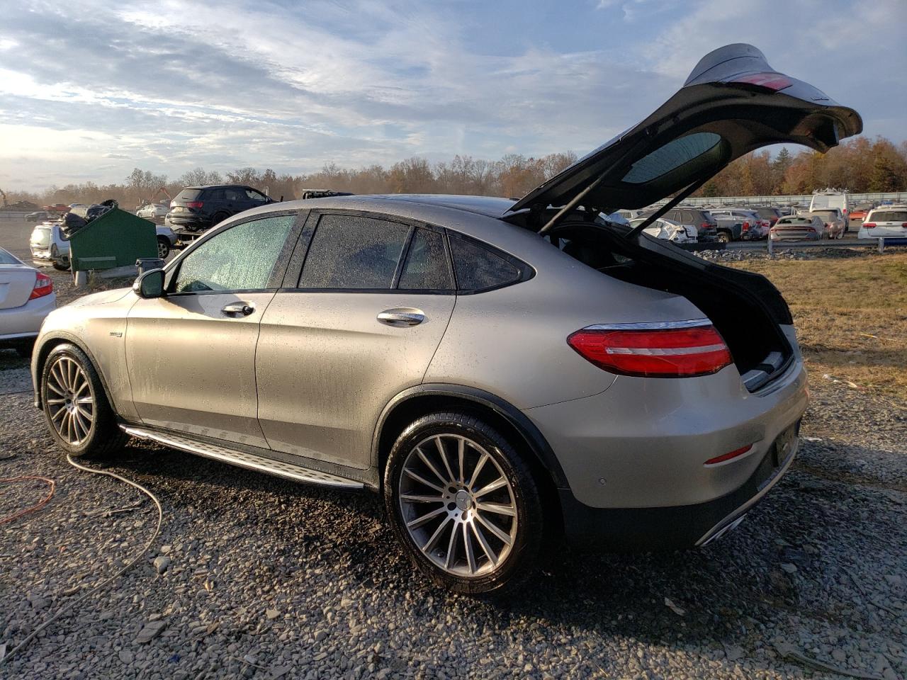 2019 Mercedes-Benz GLC VIN WDC0J6EB9KF616624 Copart auction photo, water/flood damage thumbnail 2