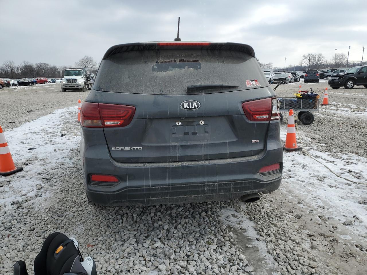 2020 KIA Sorento VIN 5XYPG4A32LG682145 Copart auction photo, all over damage thumbnail 6
