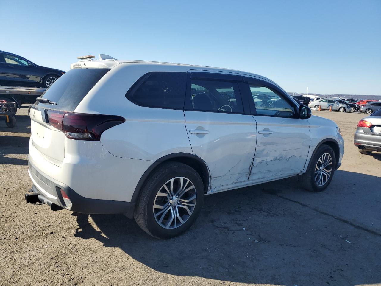 2018 Mitsubishi Outlander VIN JA4AZ3A33JZ049723 Copart auction photo, side damage thumbnail 3